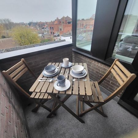 Gezellig Appartement In Brugge, Nabij Damme. Kültér fotó