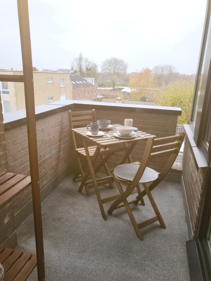 Gezellig Appartement In Brugge, Nabij Damme. Kültér fotó
